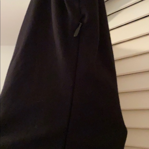 Express Black & White Color-Block Bandage Dress - Picture 4 of 6